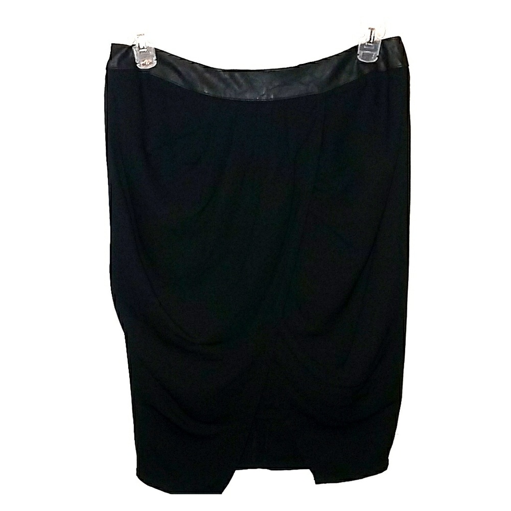 Mossimo black pleated pleather skirt